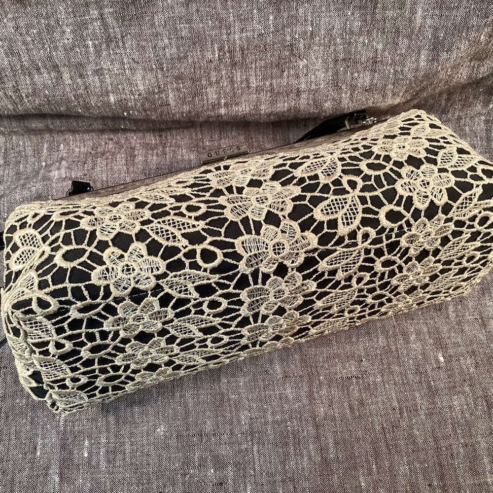 Guess lace evening handbag - Picture 2 of 4